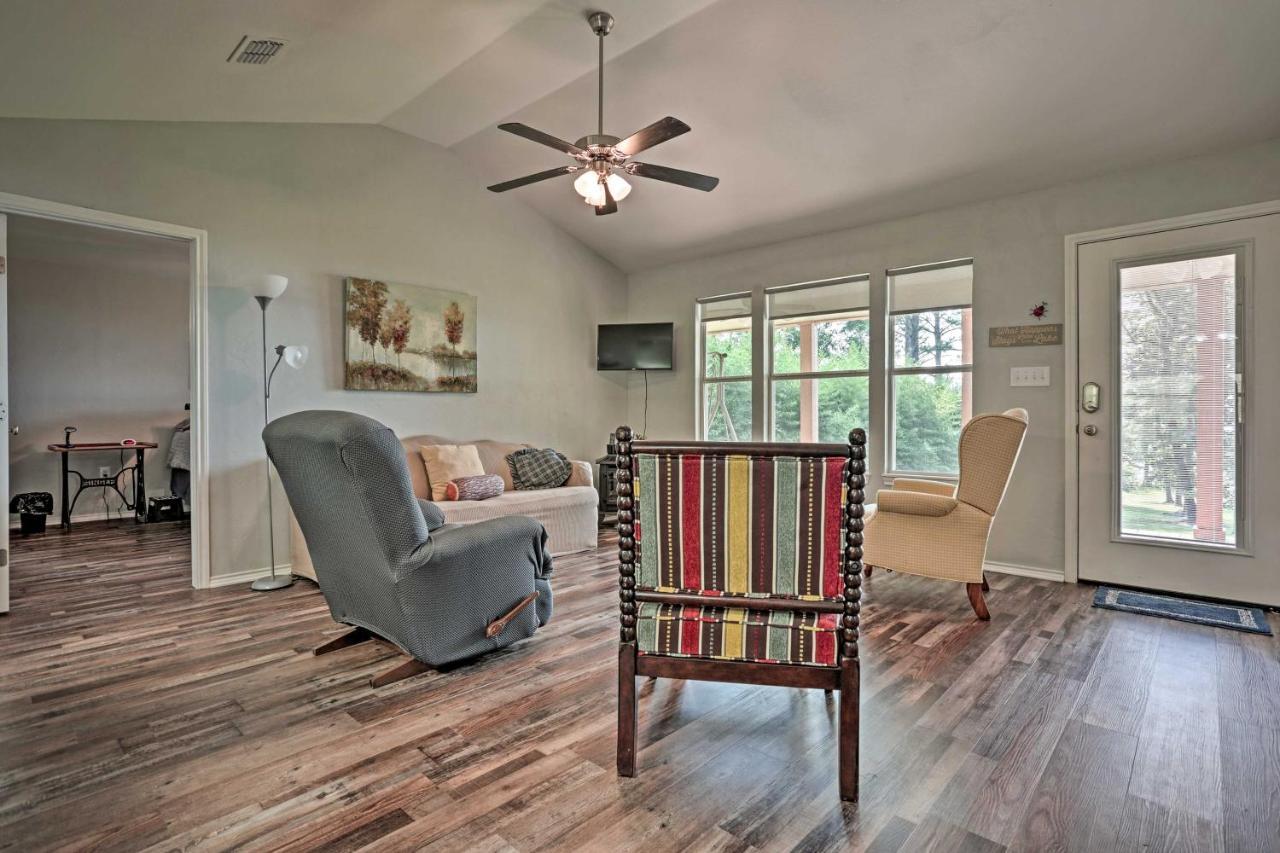Relaxing Texas Getaway, 1 Mile To Boat Ramp! Villa Jefferson Exterior foto